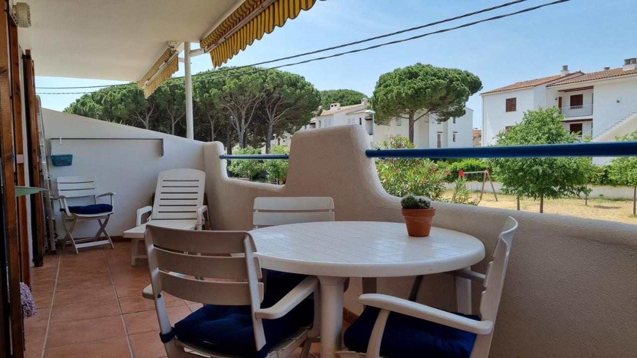 Apartamento Familiar Con Piscina Y Wifi L'Escala Exterior photo